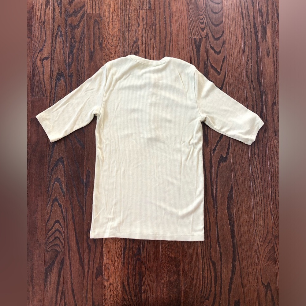 Vince. Women’s Small Pale Green Ribbed 1/4 Button 1/2 Sleeve Henley Top - VGUC! - Picture 7 of 8